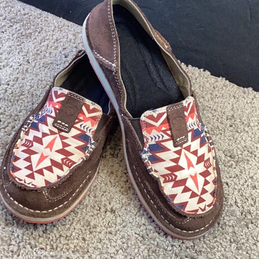 Ariat Aztec Cruisers - Picture 2 of 6